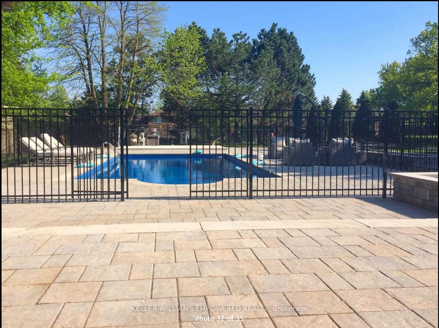 255 Patricia Dr