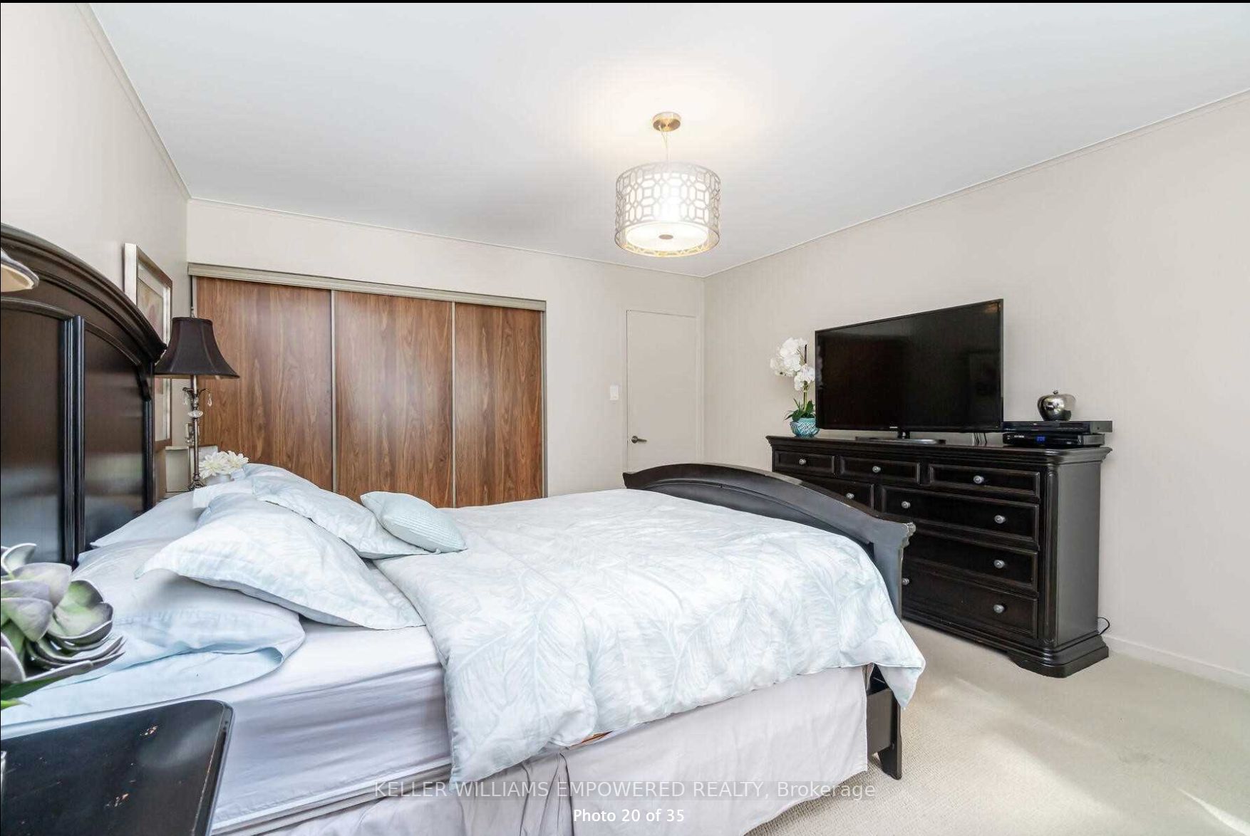 255 Patricia Dr