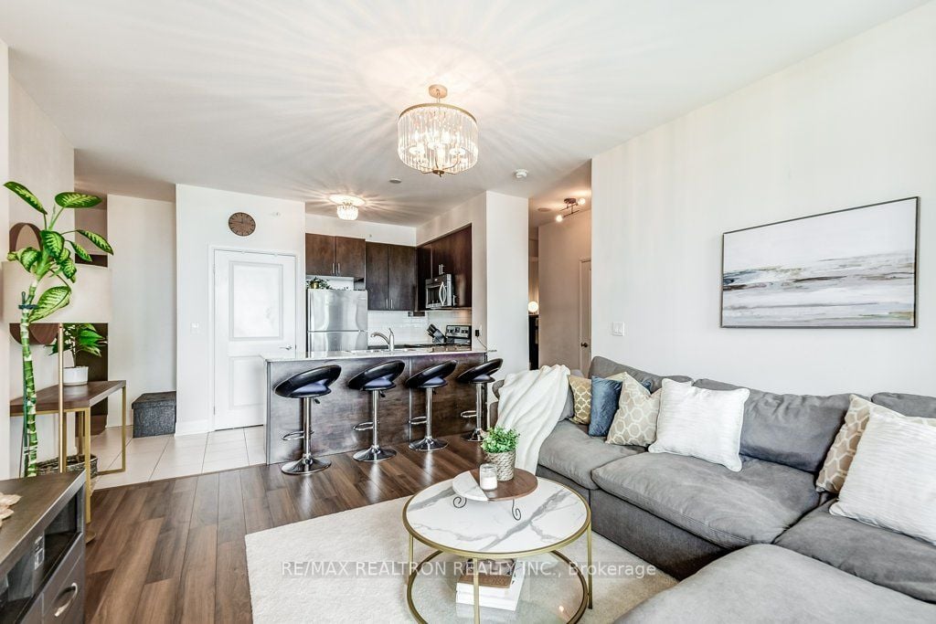 2900 Highway No. 7, #2305
