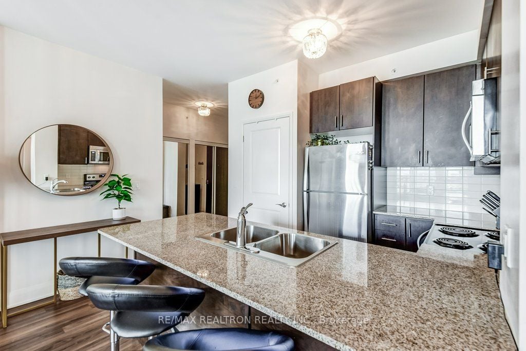 2900 Highway No. 7, #2305