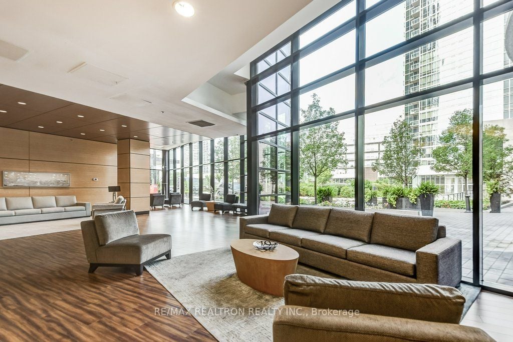 2900 Highway No. 7, #2305