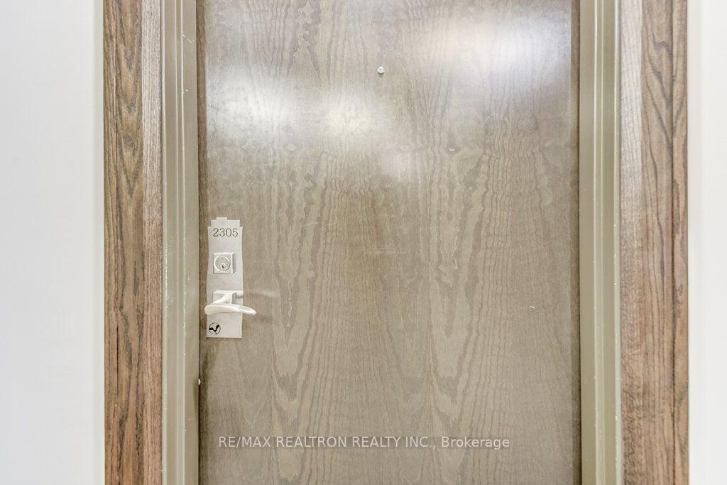 2900 Highway No. 7, #2305