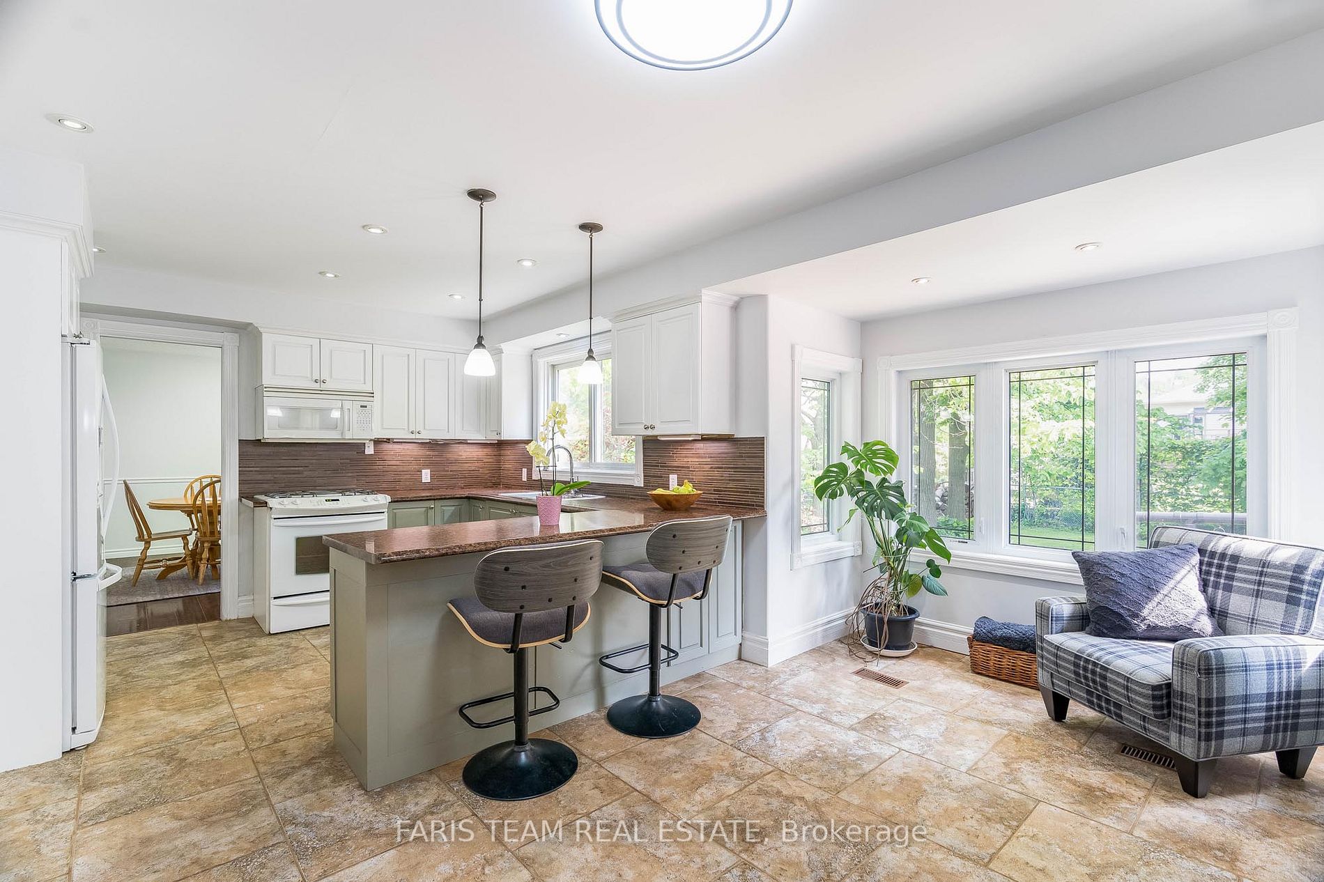 853 Nantyr Dr