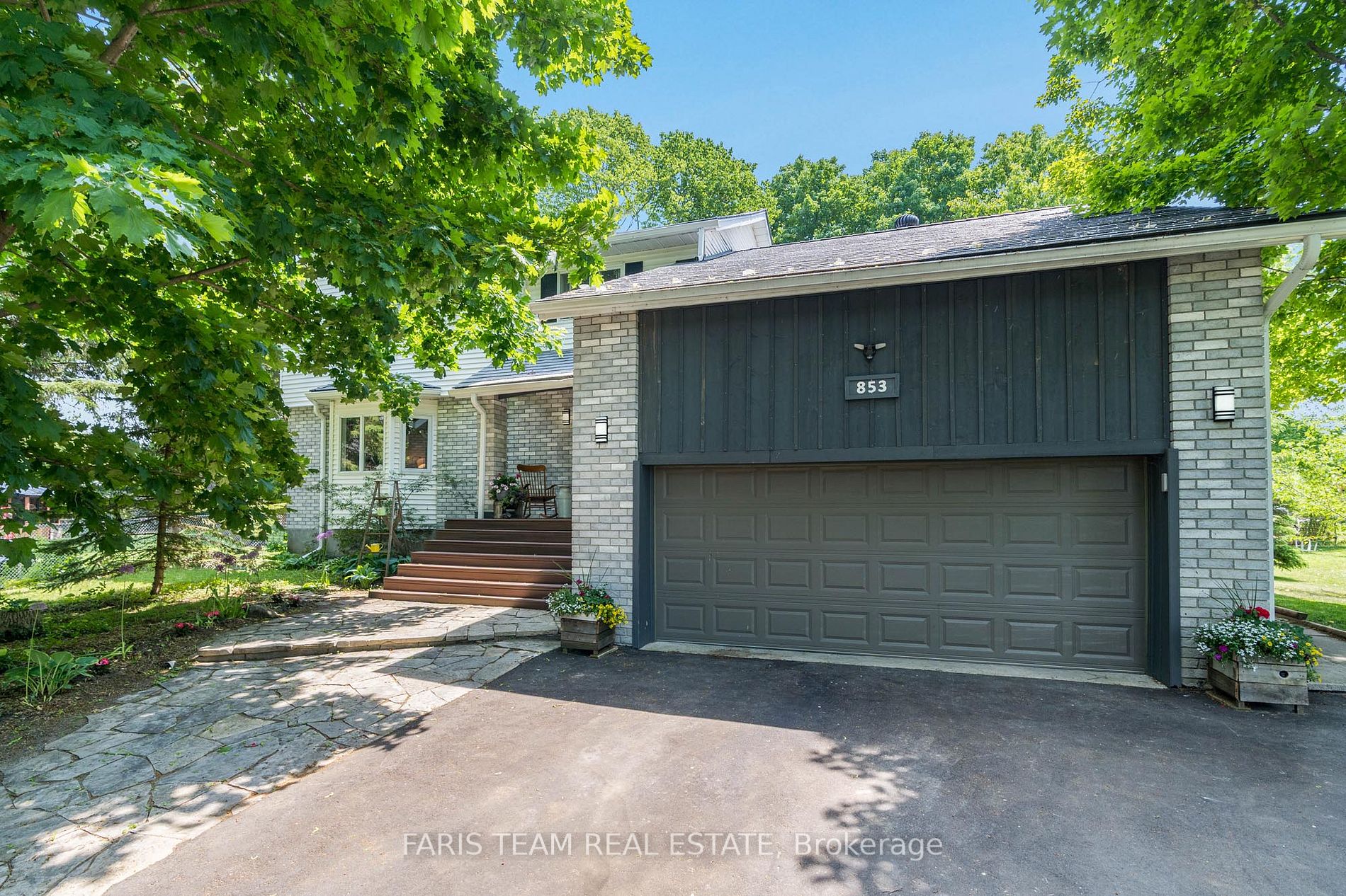 853 Nantyr Dr
