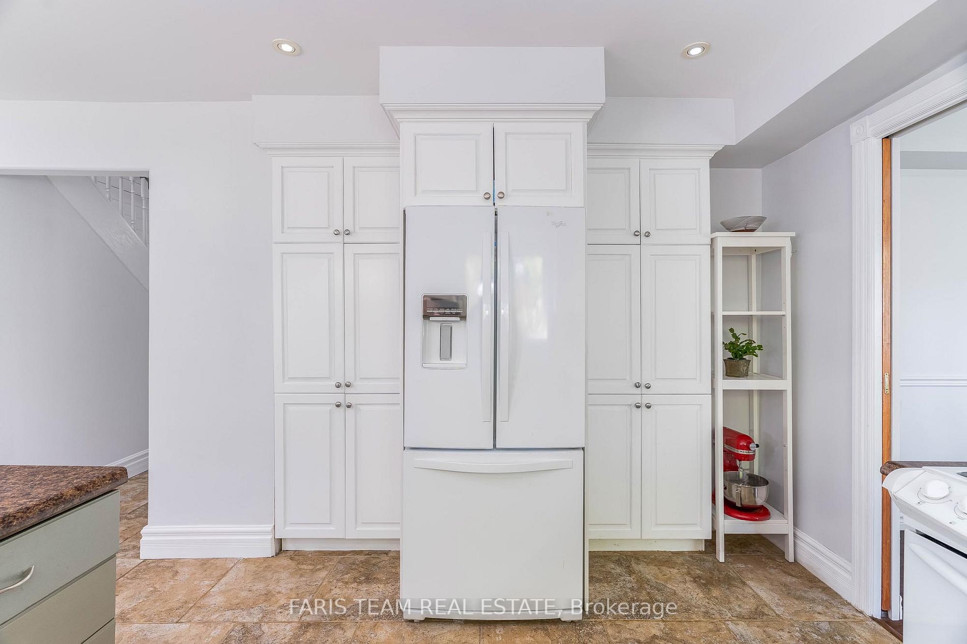 853 Nantyr Dr