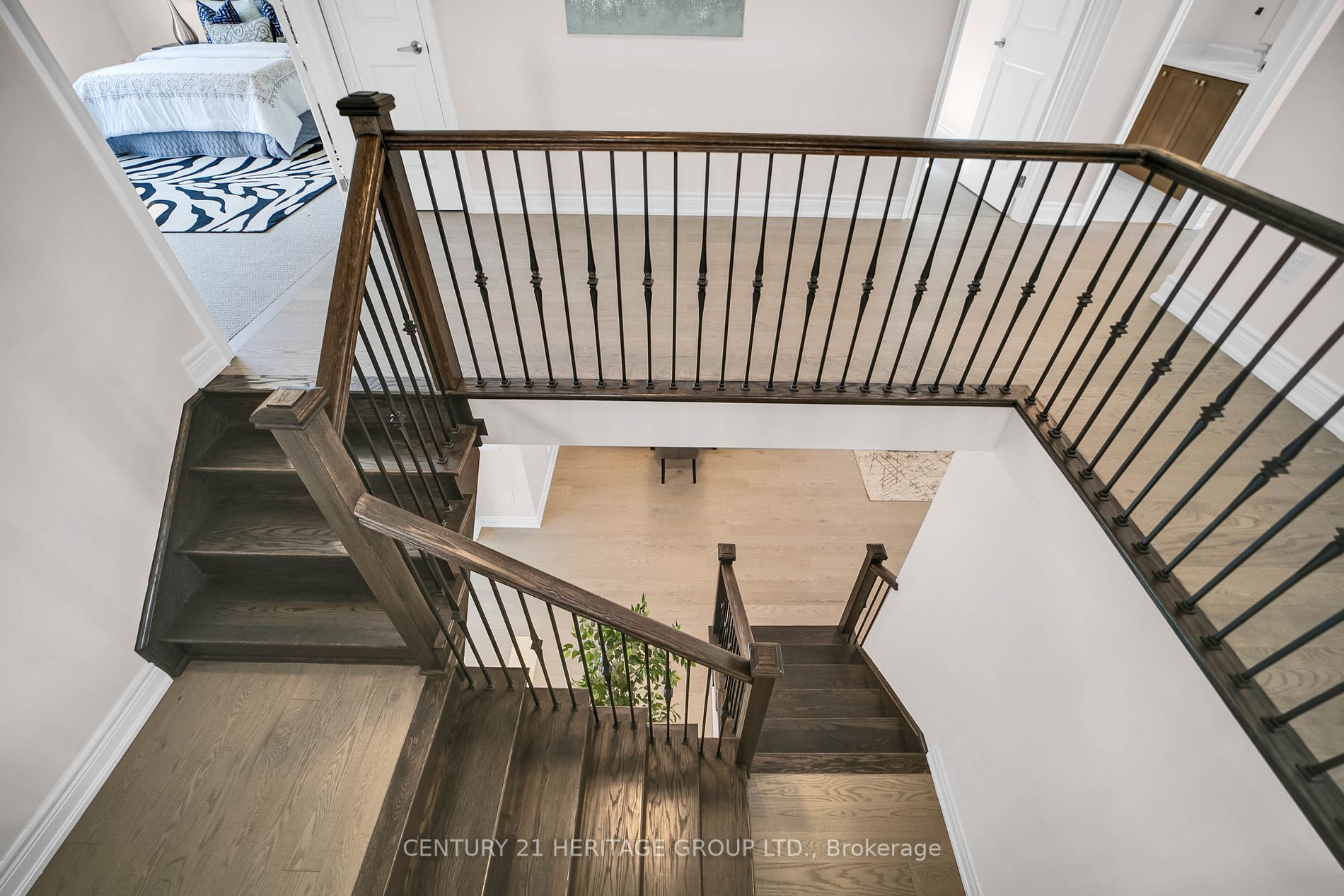 5 Hitching Post Road