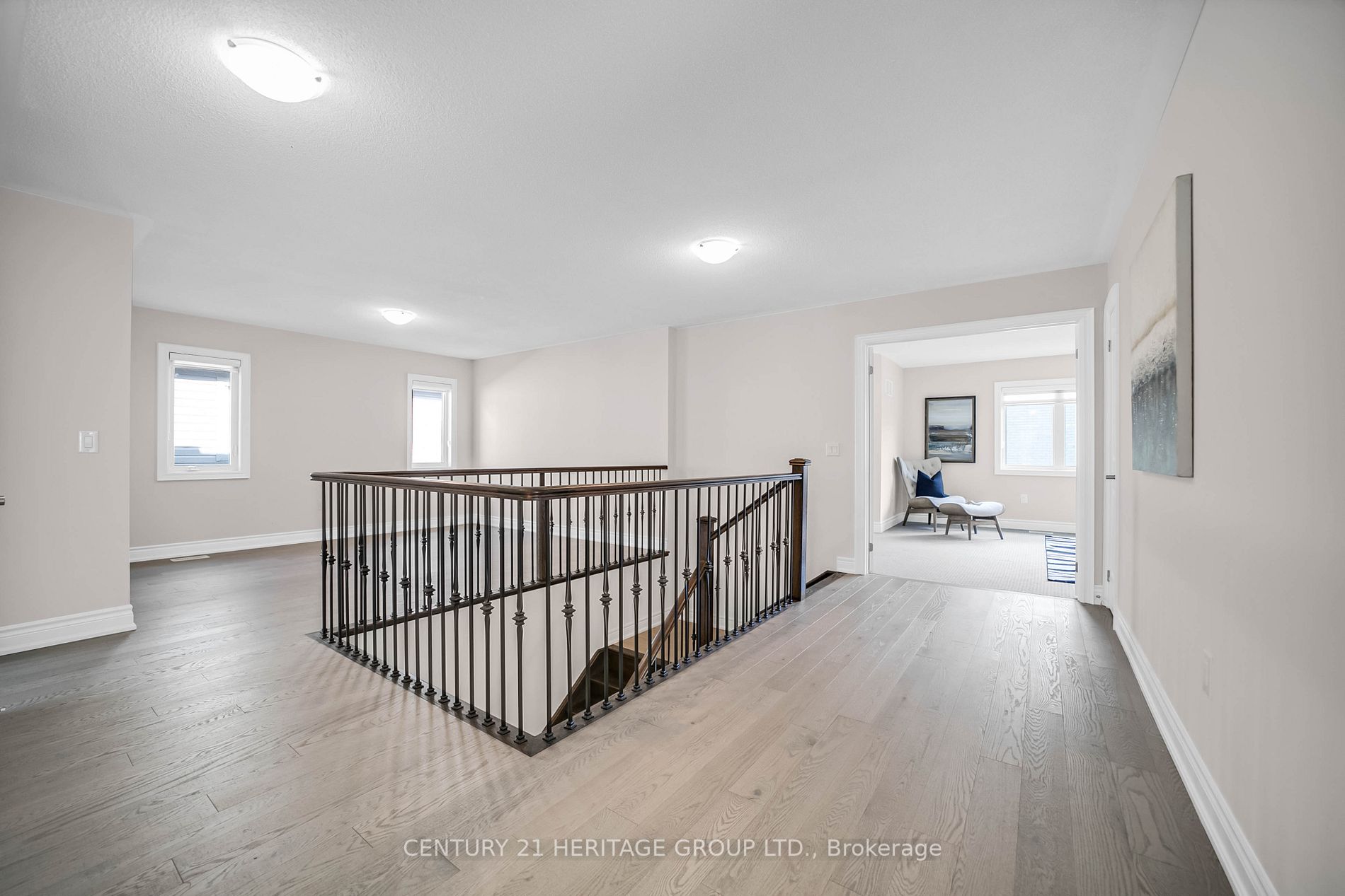 5 Hitching Post Road