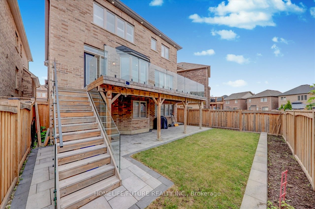 134 Beaconsfield Dr