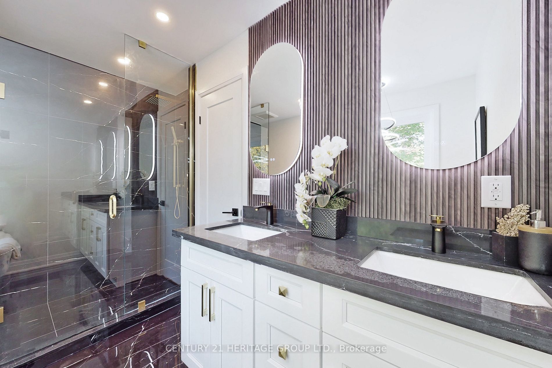 1 Rosegarden Cres