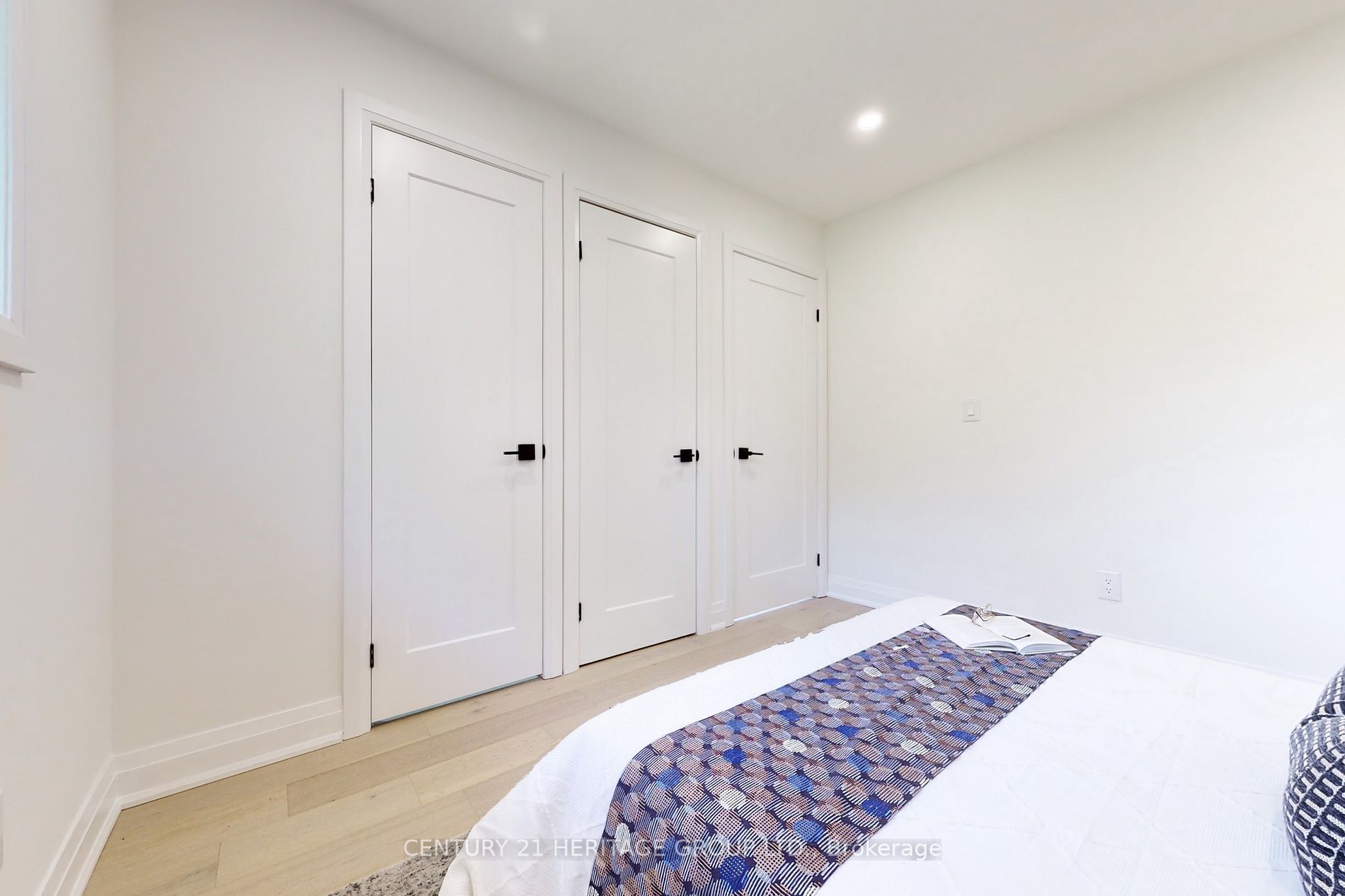 1 Rosegarden Cres