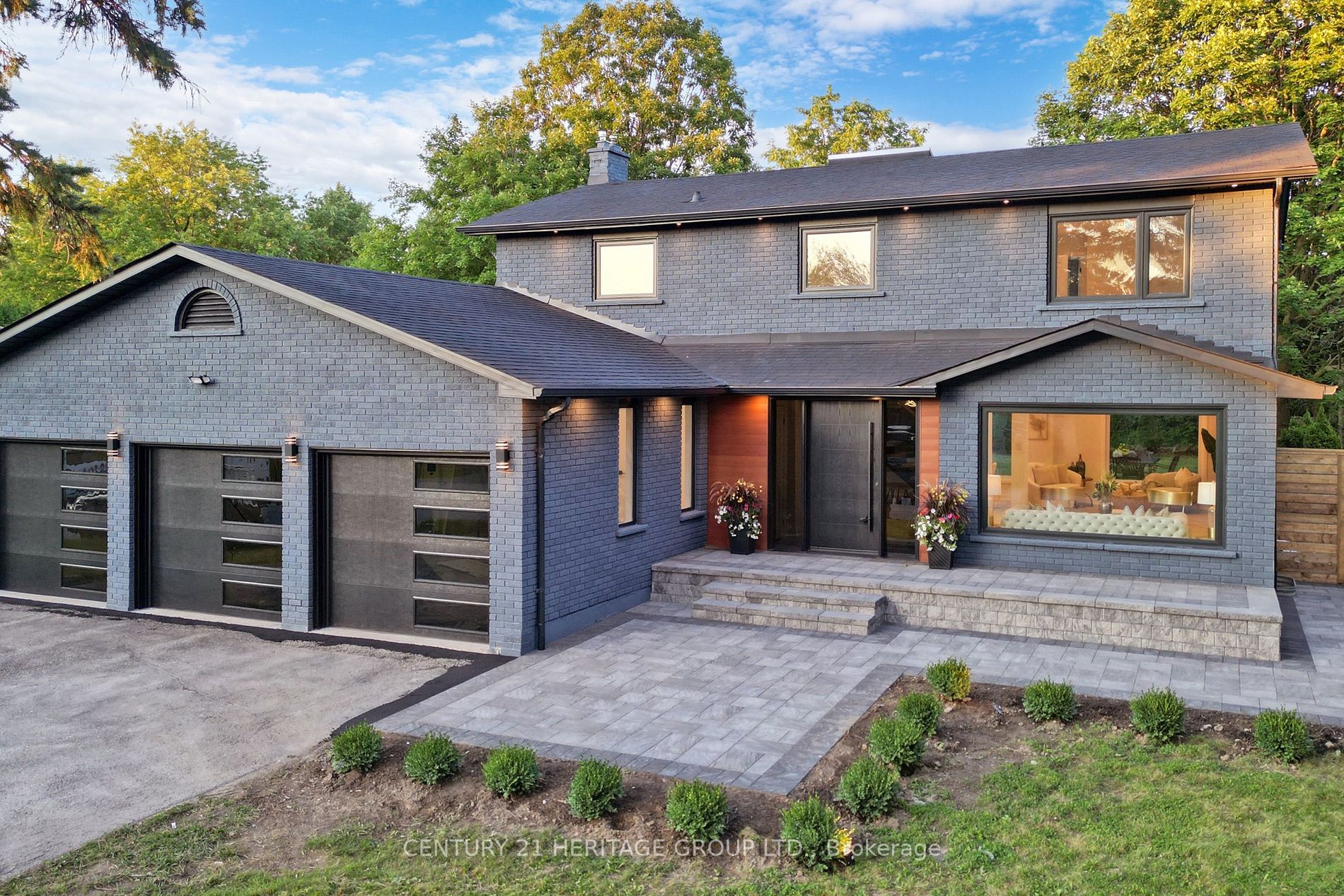 1 Rosegarden Cres