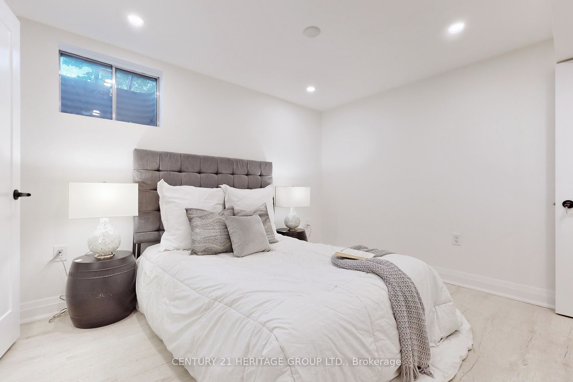 1 Rosegarden Cres
