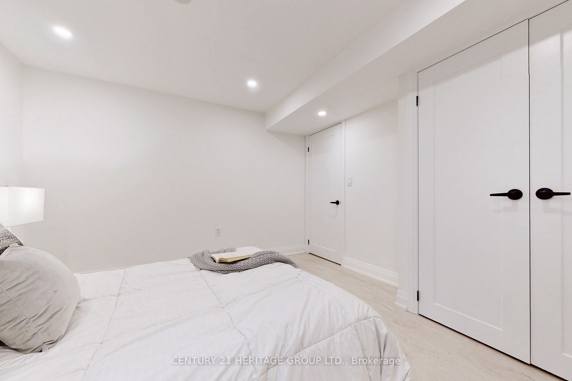 1 Rosegarden Cres