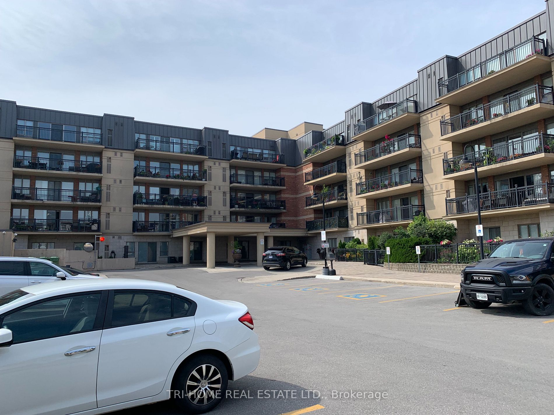 8026 Kipling Ave Ave, #513