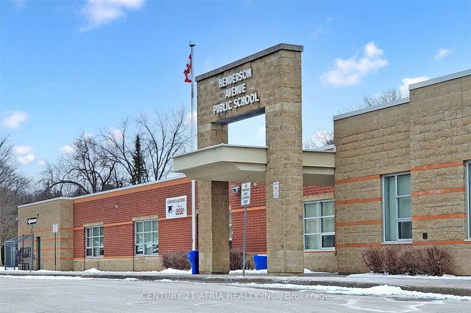 7161 Yonge St, #1527