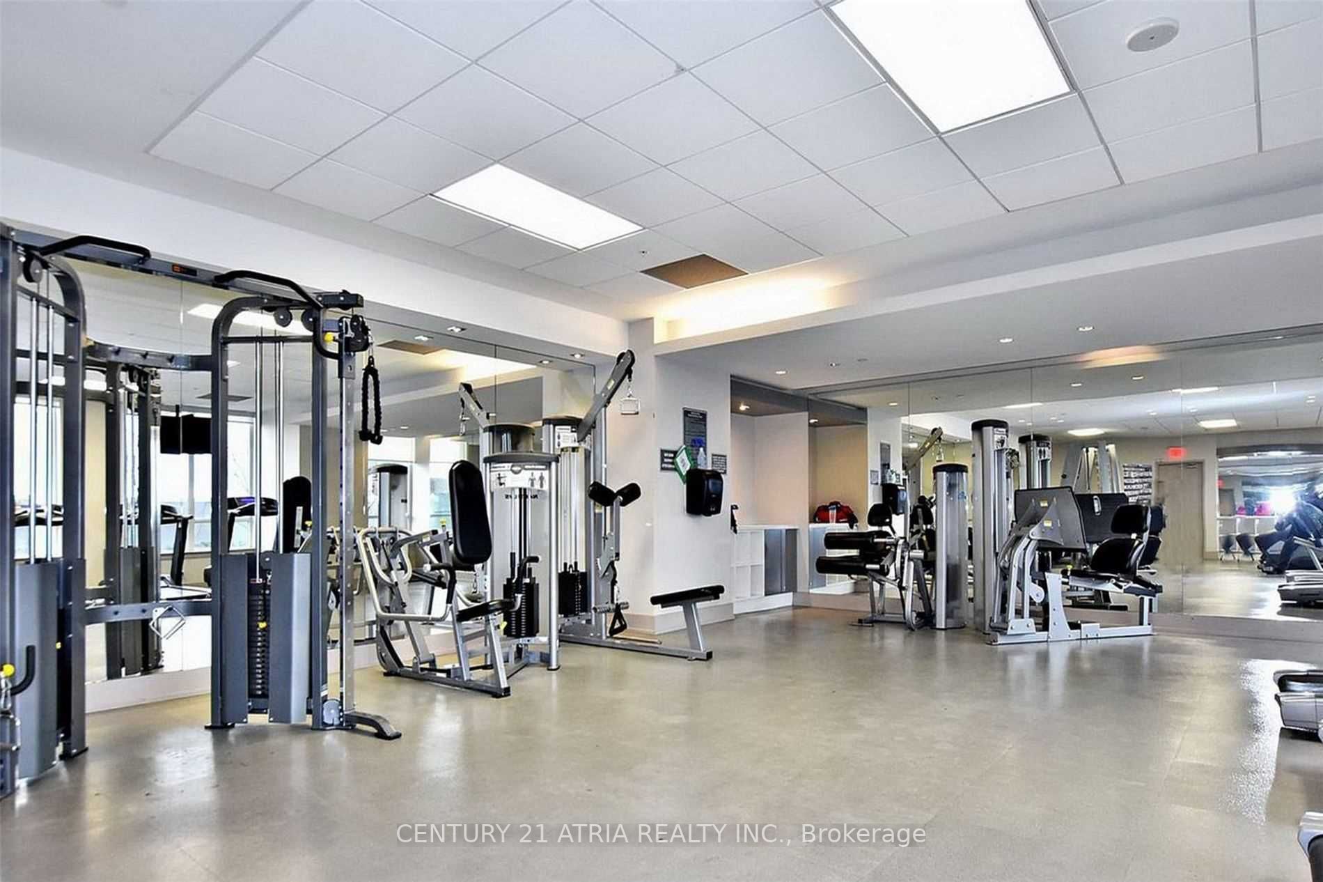 7161 Yonge St, #1527