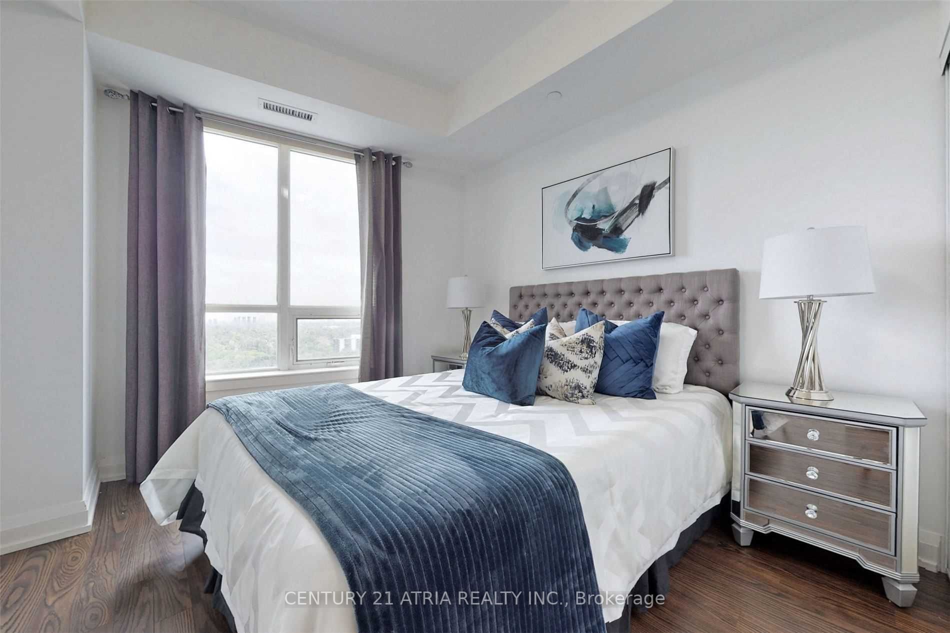 7161 Yonge St, #1527