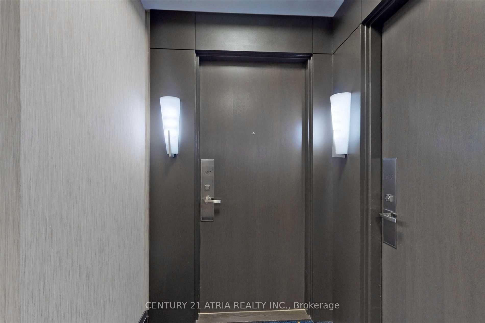 7161 Yonge St, #1527