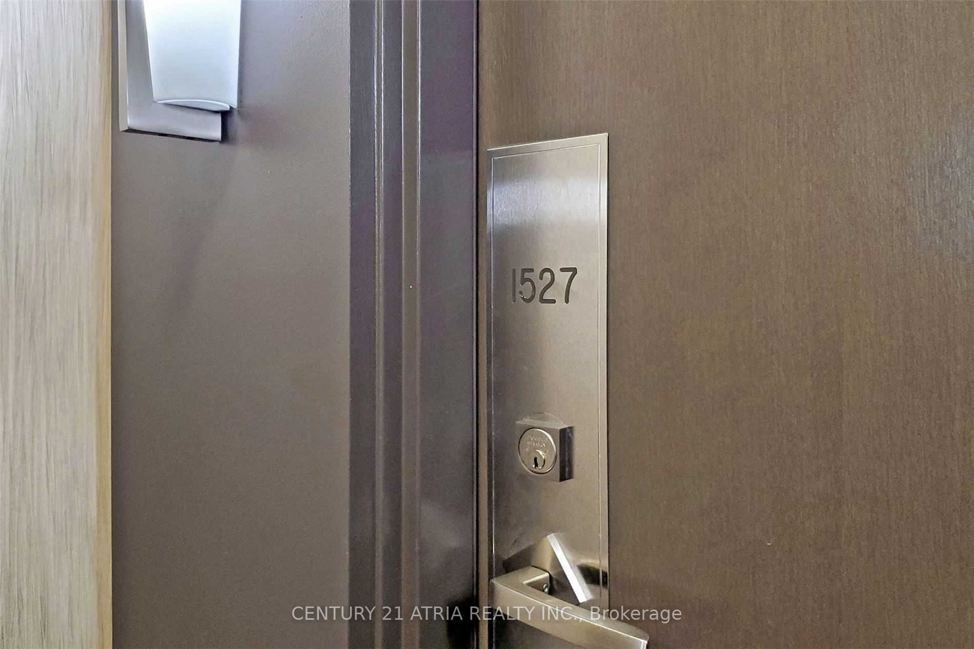 7161 Yonge St, #1527