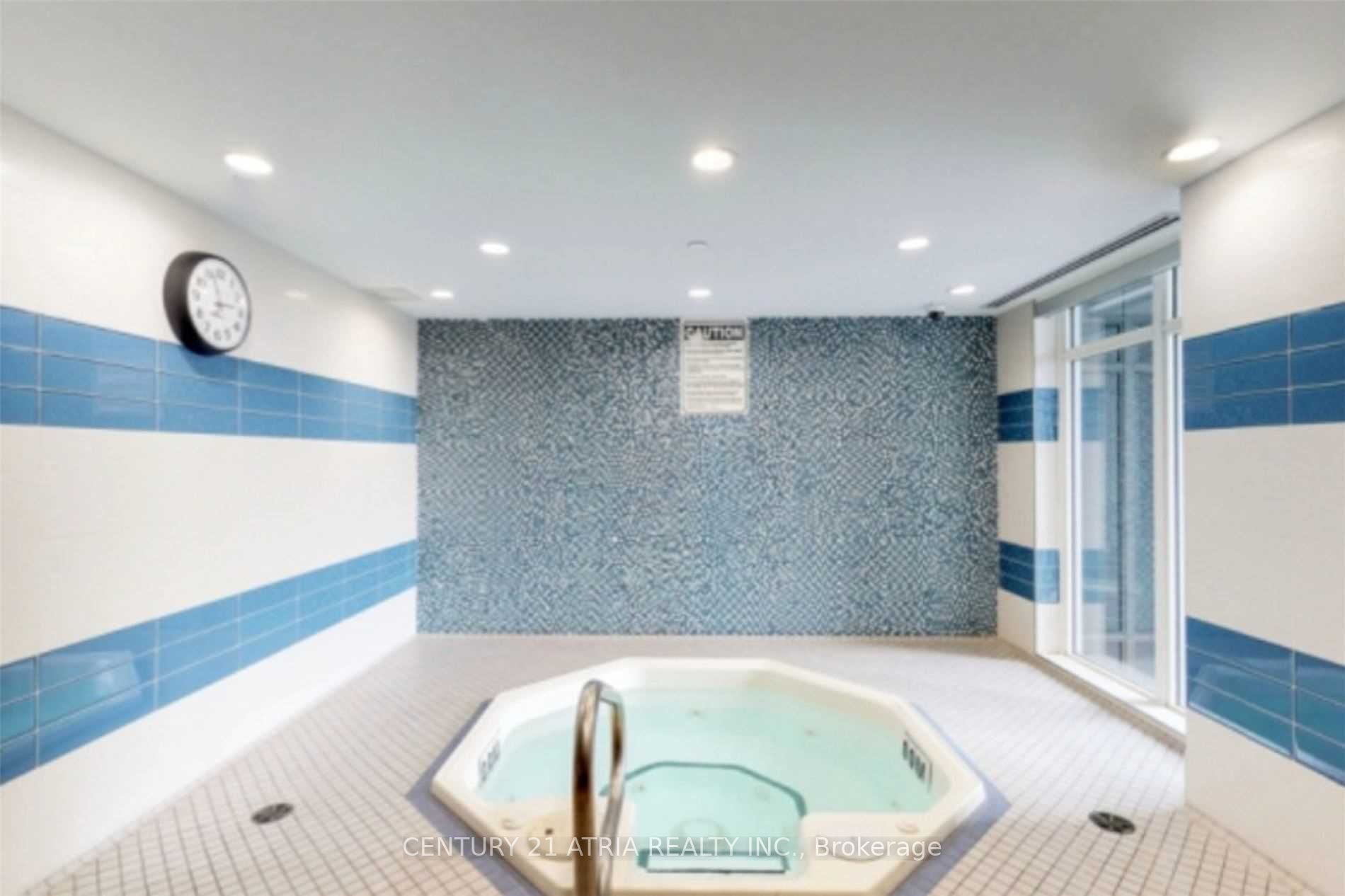 7161 Yonge St, #1527