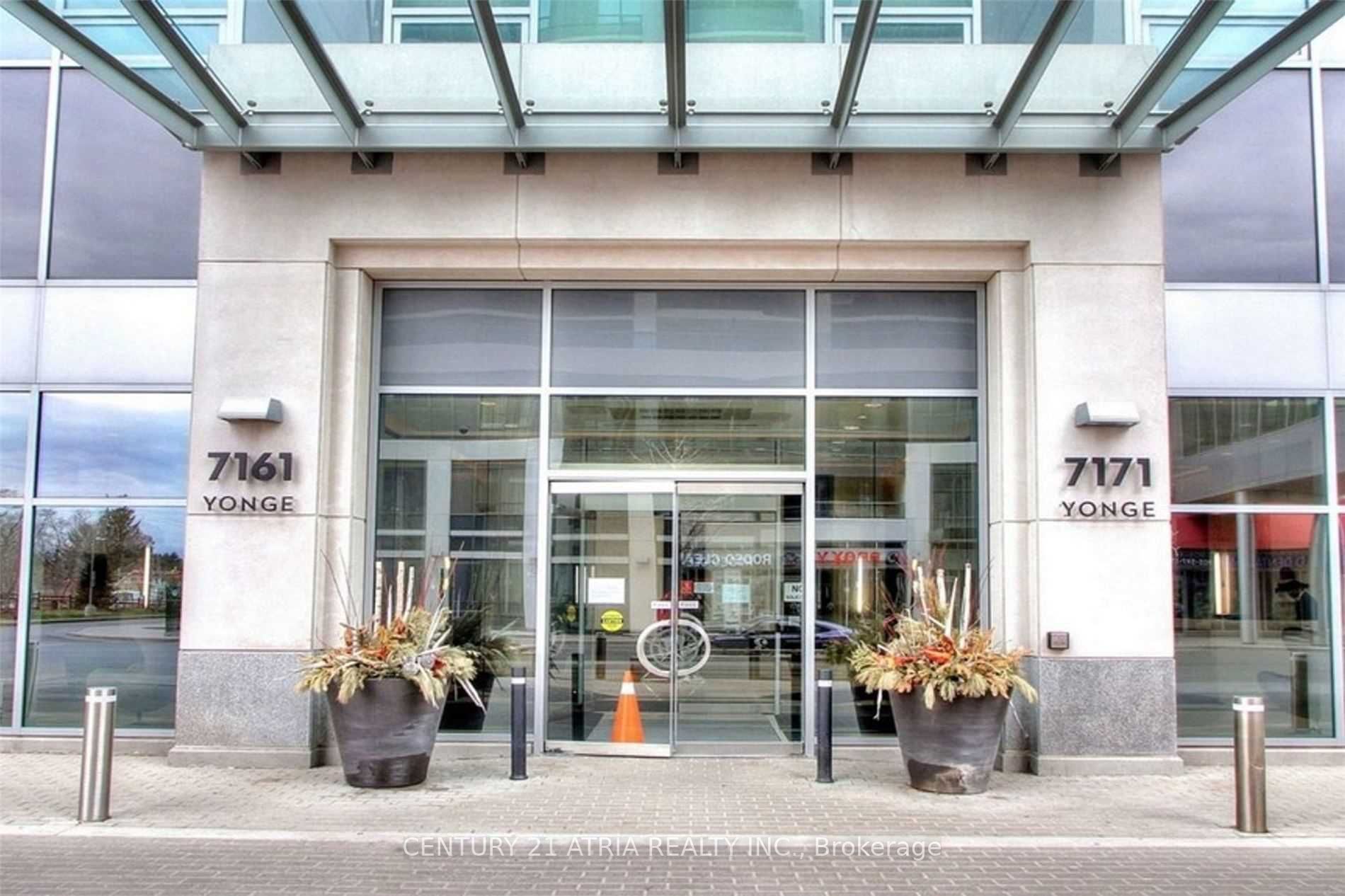 7161 Yonge St, #1527