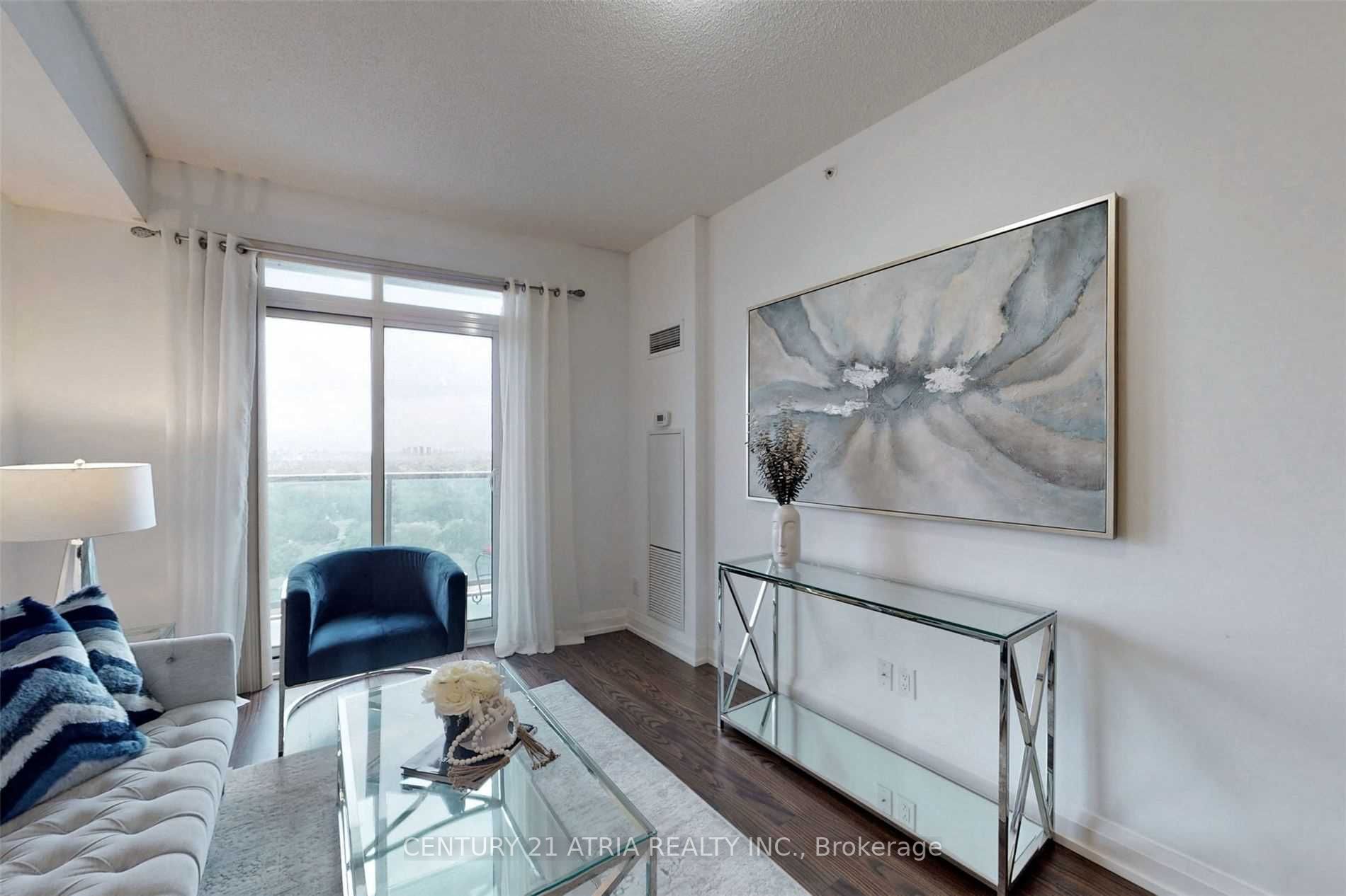 7161 Yonge St, #1527