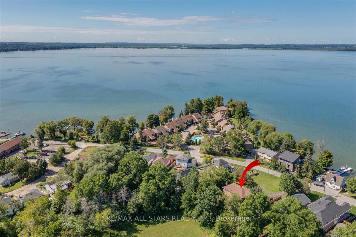 35 Lake Dr N