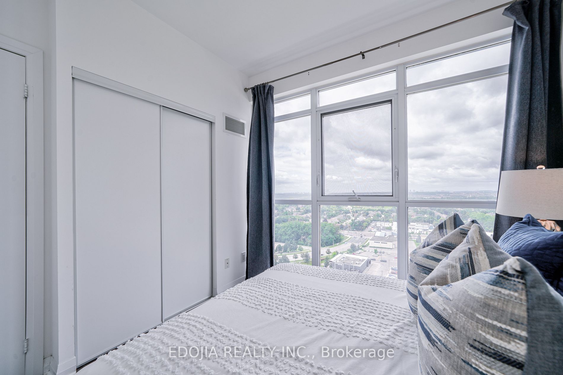55 Oneida Cres, #Lph04