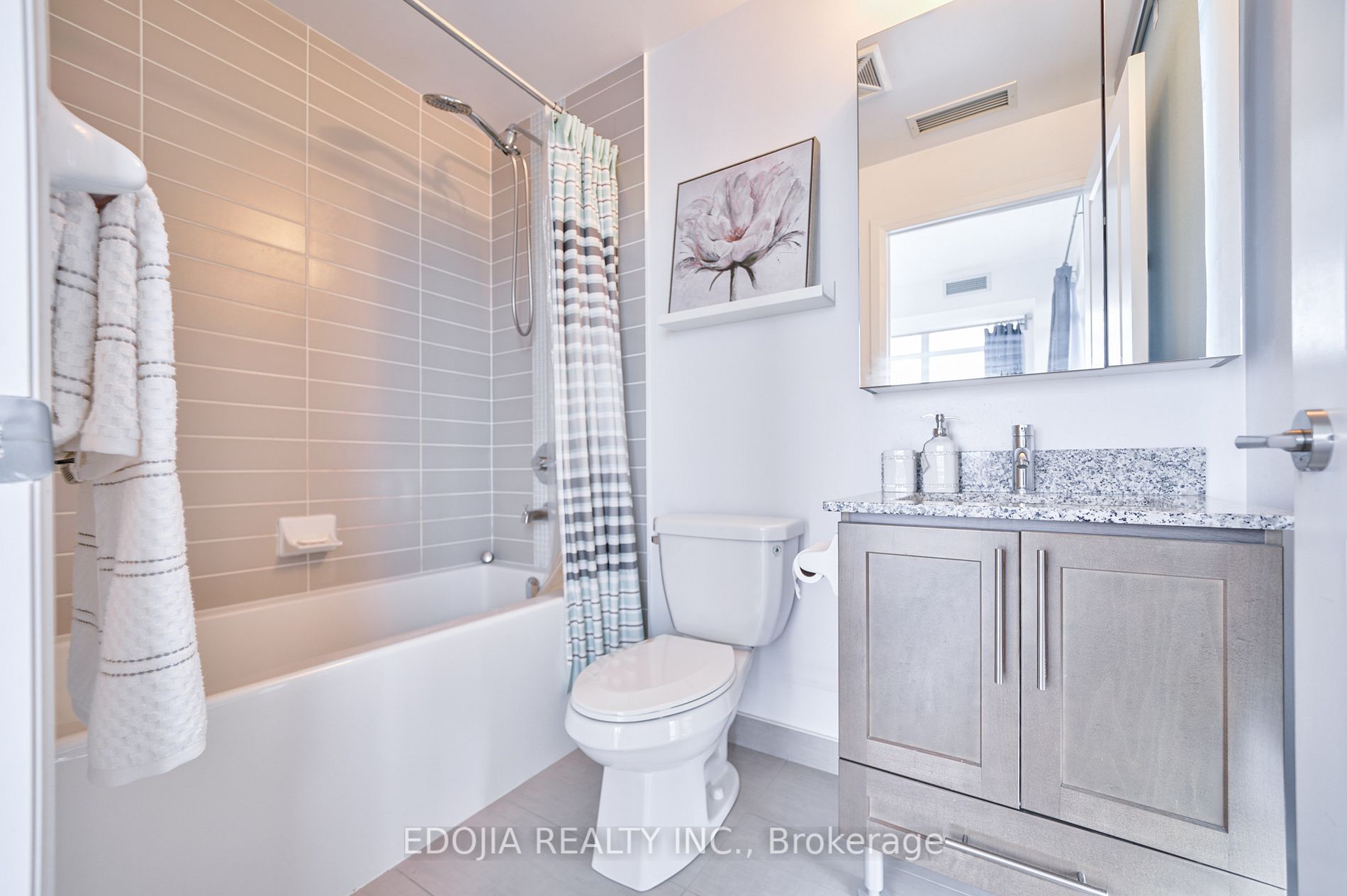 55 Oneida Cres, #Lph04