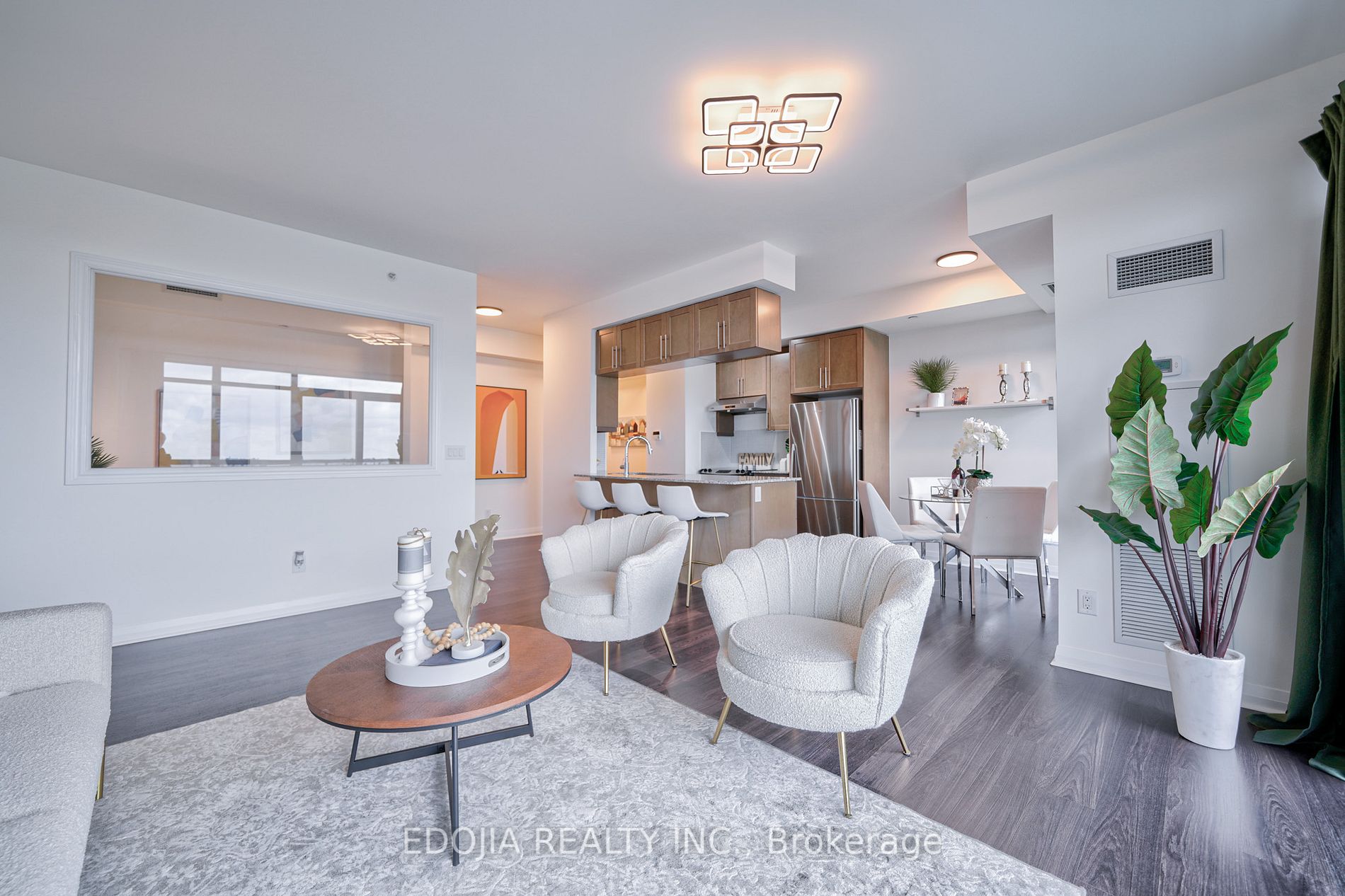55 Oneida Cres, #Lph04