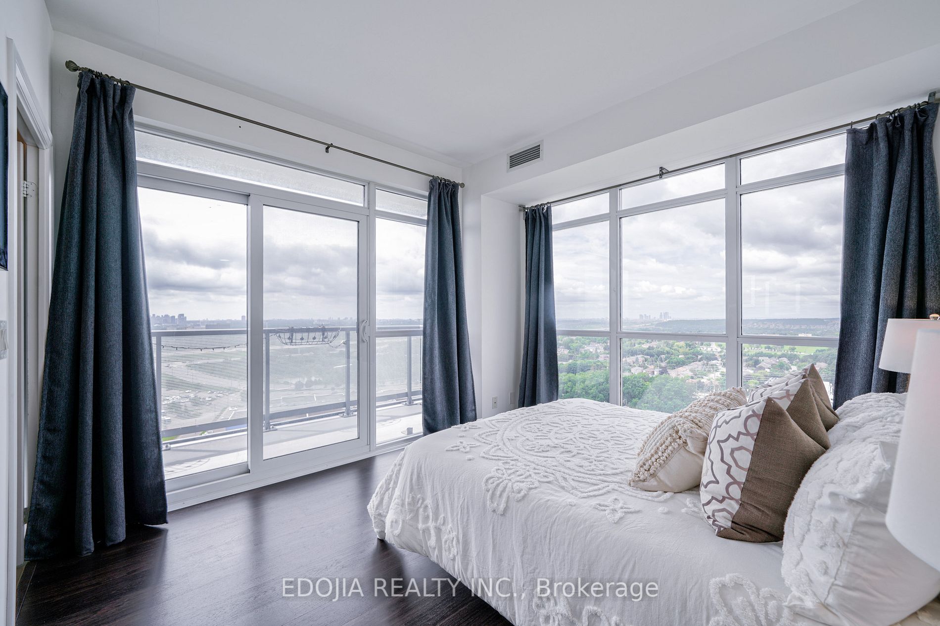 55 Oneida Cres, #Lph04