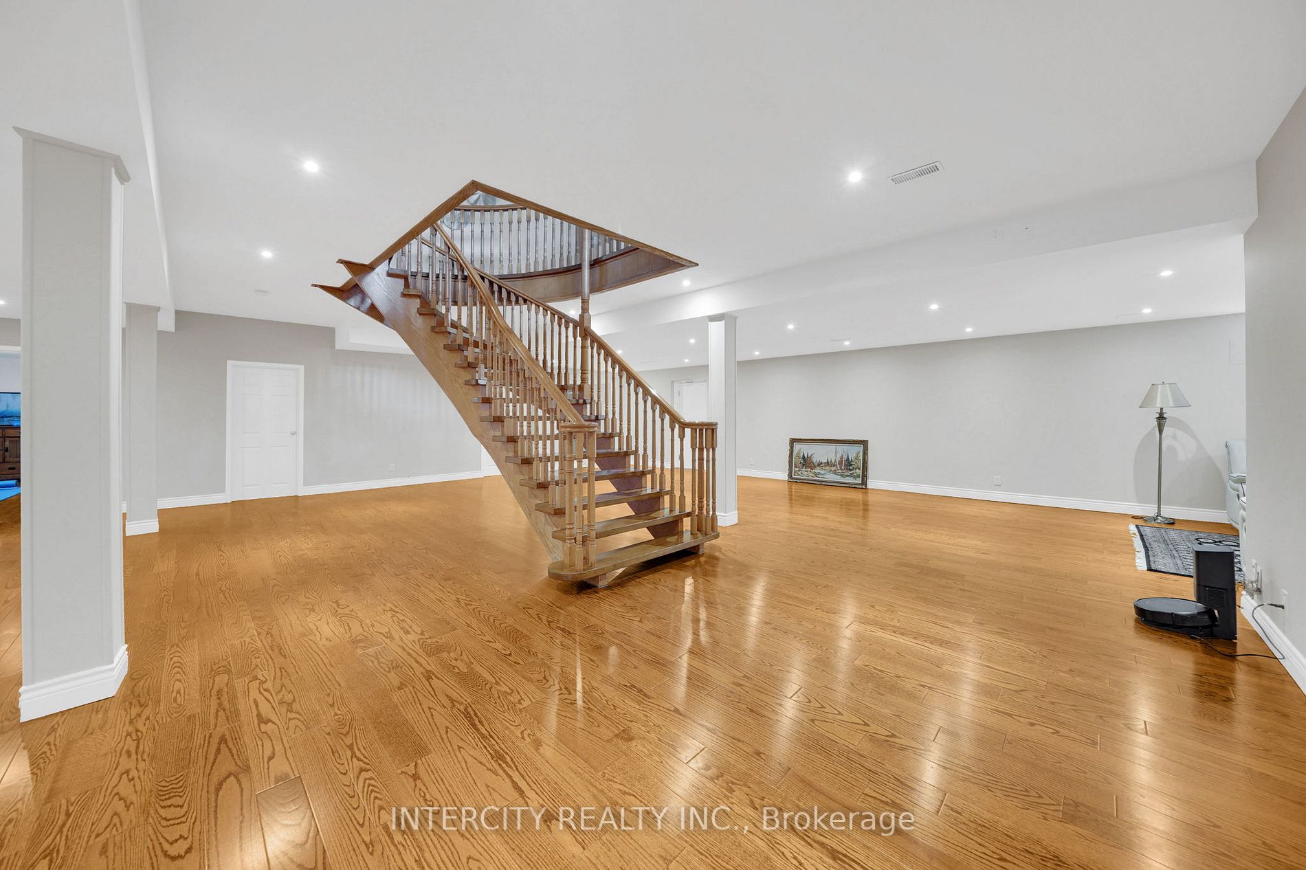 406 Stephanie Blvd