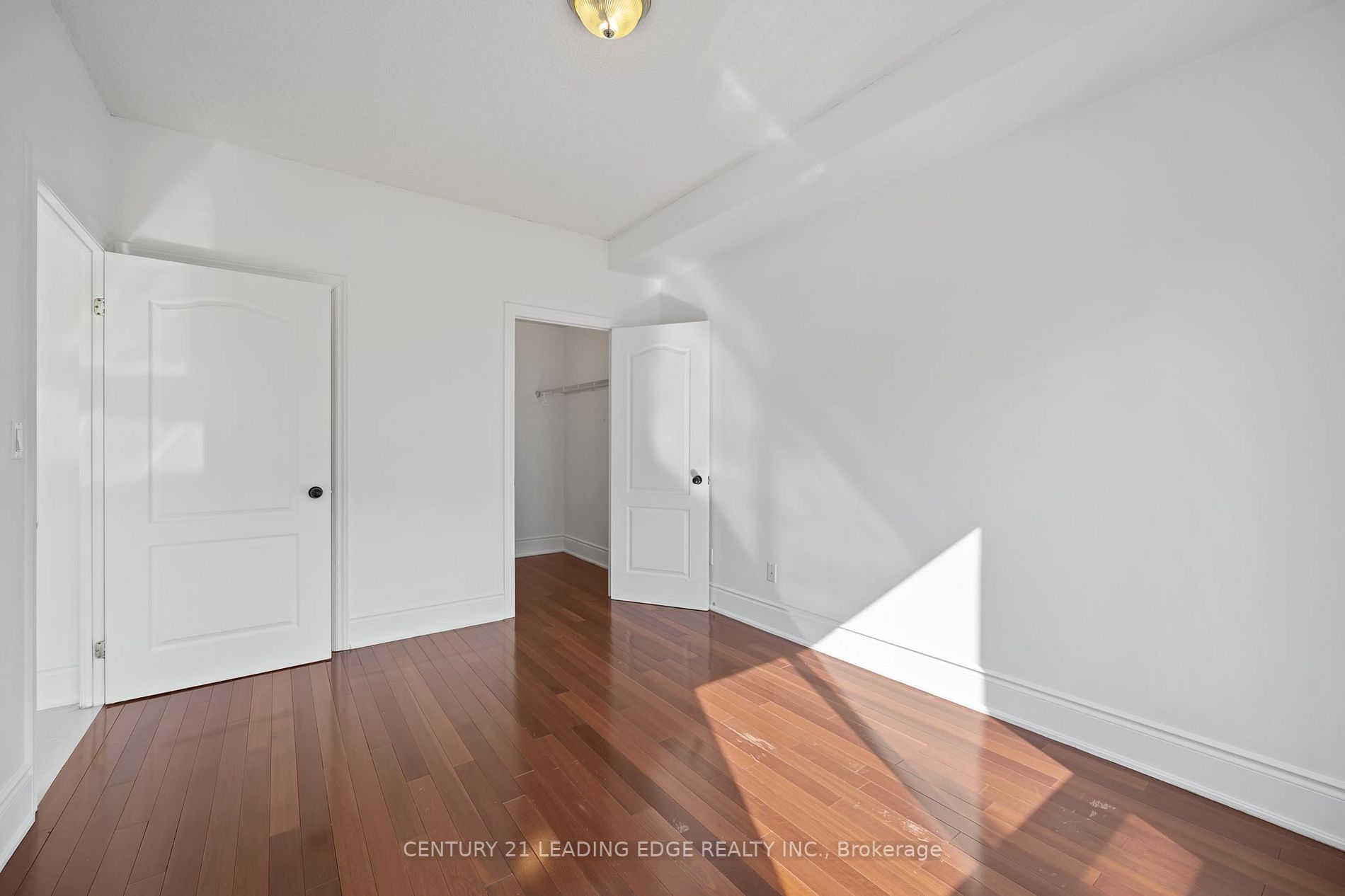 53 Woodbridge Ave, #201