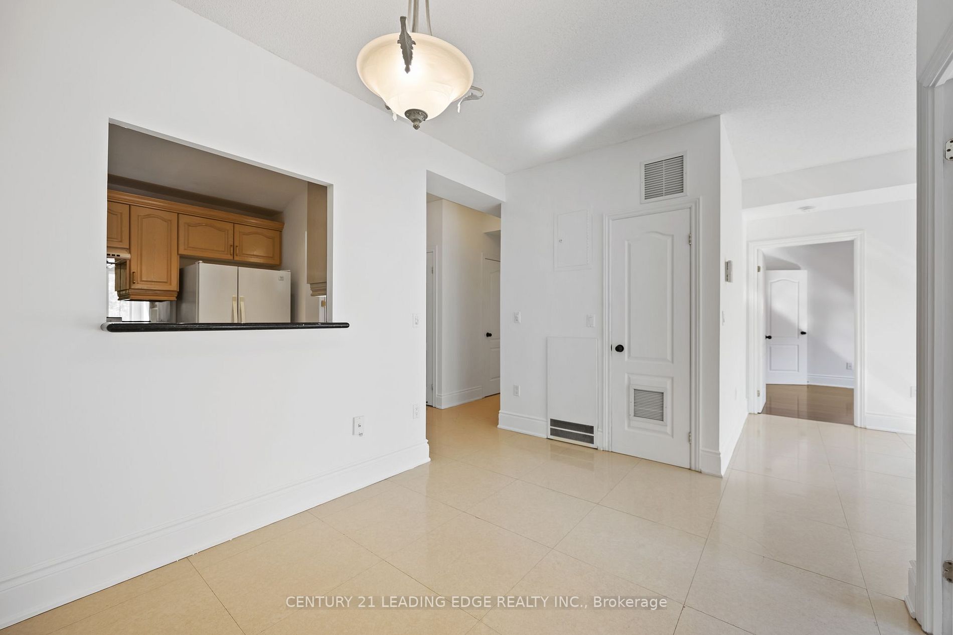 53 Woodbridge Ave, #201