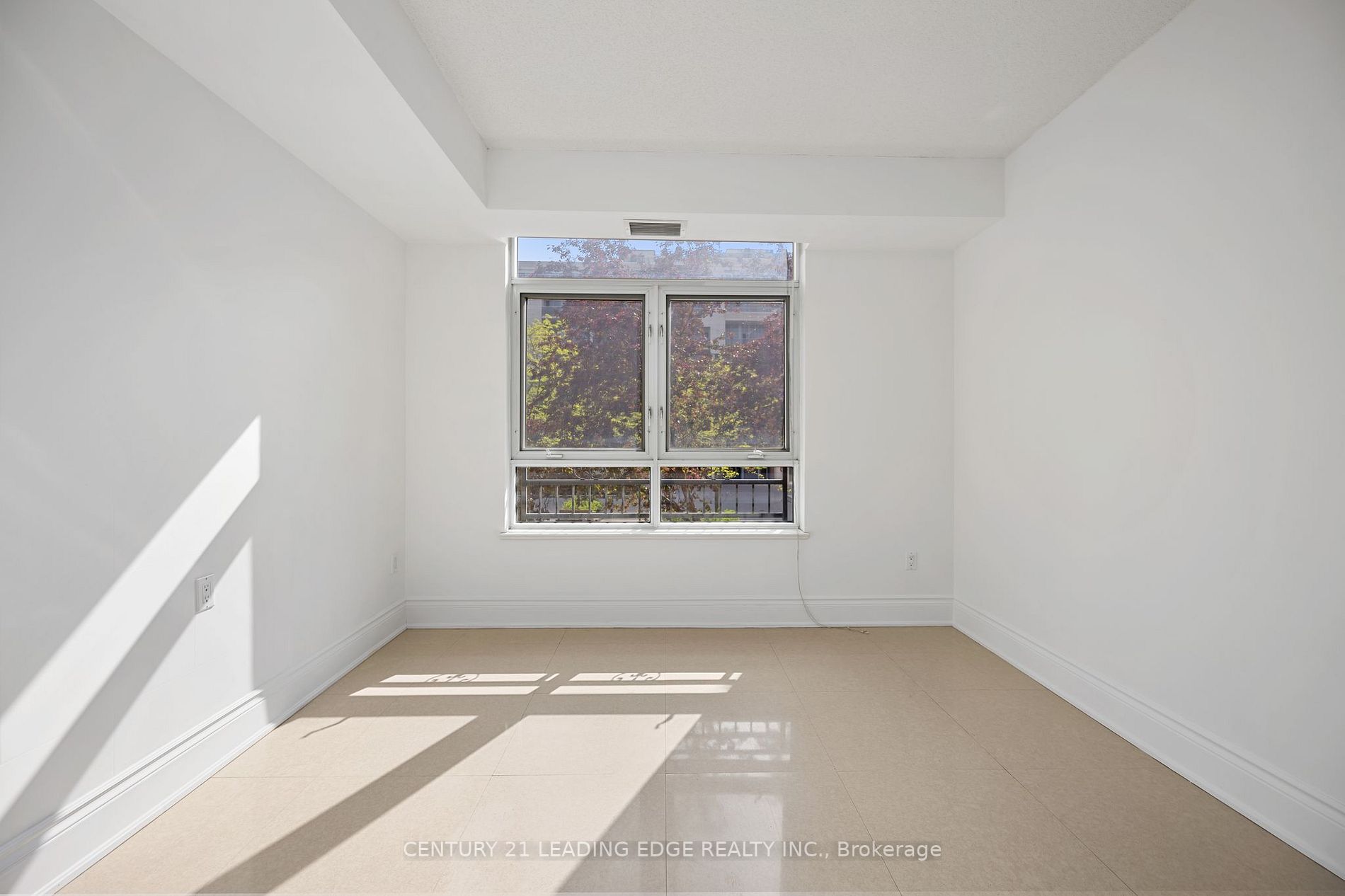 53 Woodbridge Ave, #201