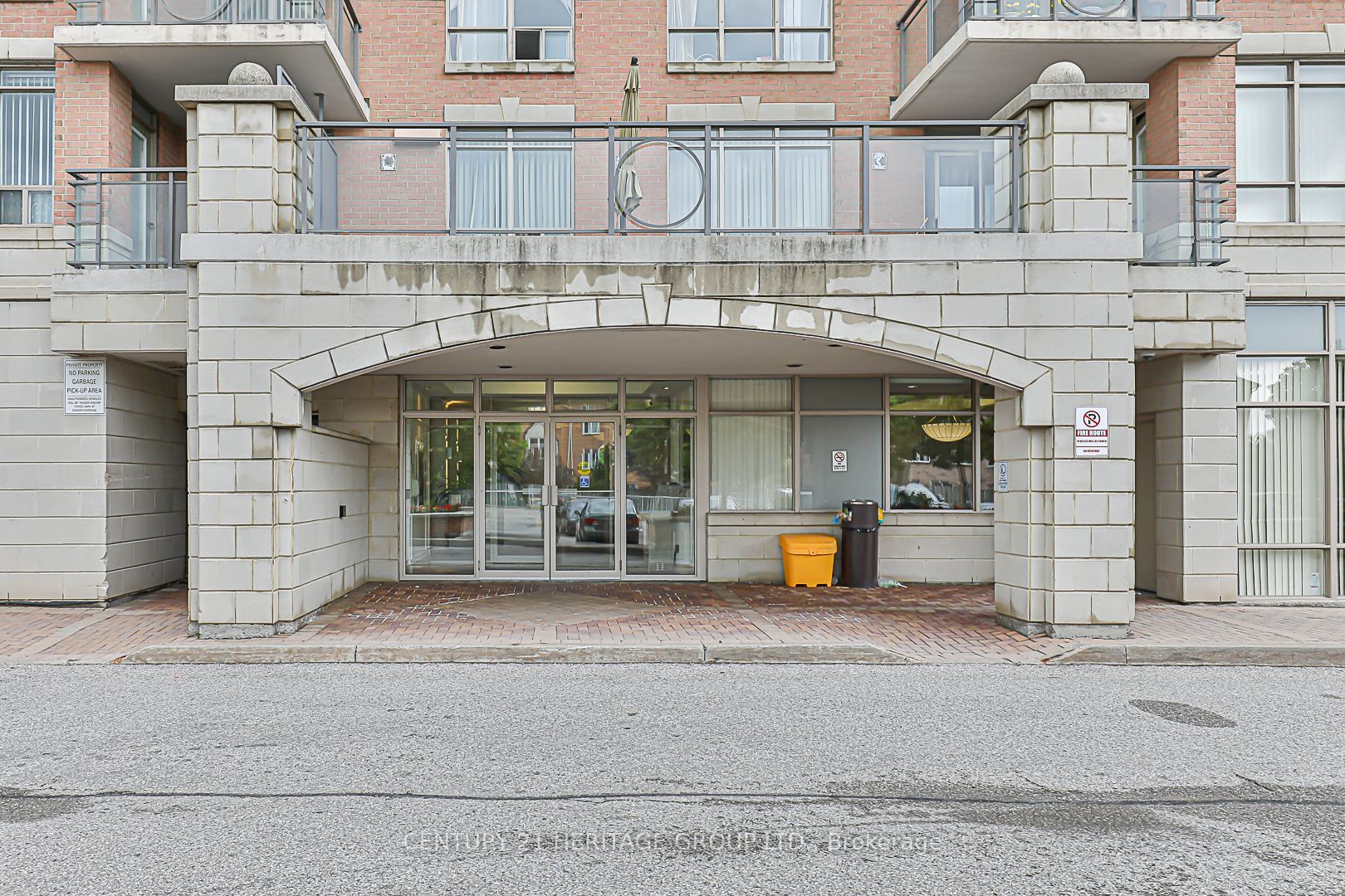130 Pond Dr, #102