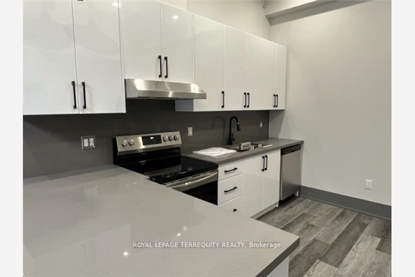 205 Main St S, Newmarket