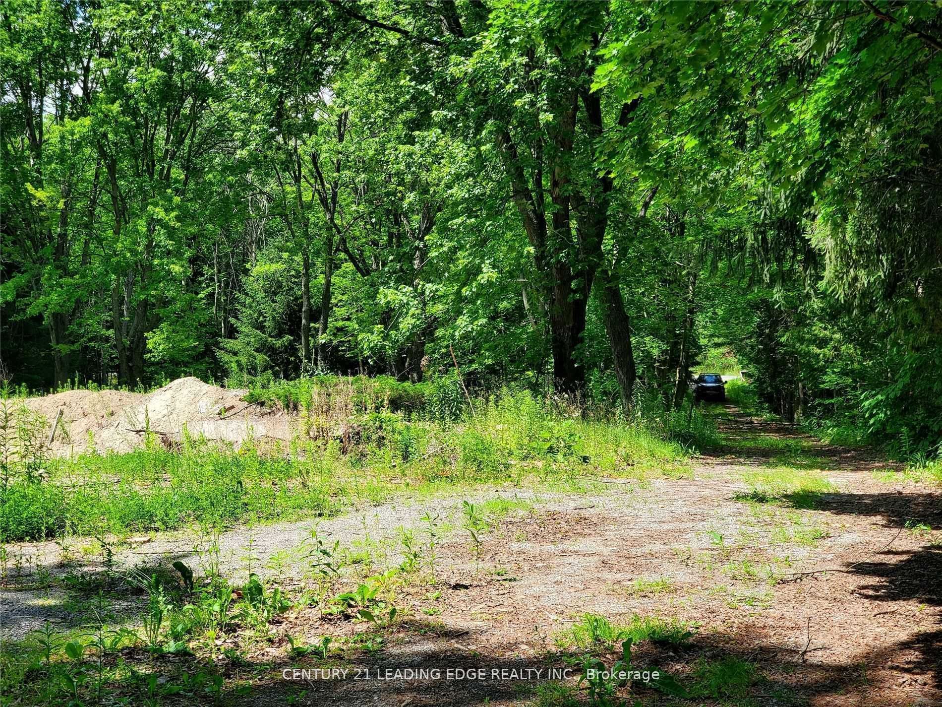 4035 Aurora Road, Stouffv Rd