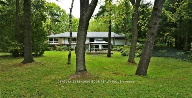 4035 Aurora Road, Stouffv Rd
