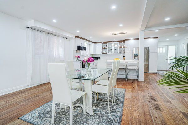 14 Mortimer Crt