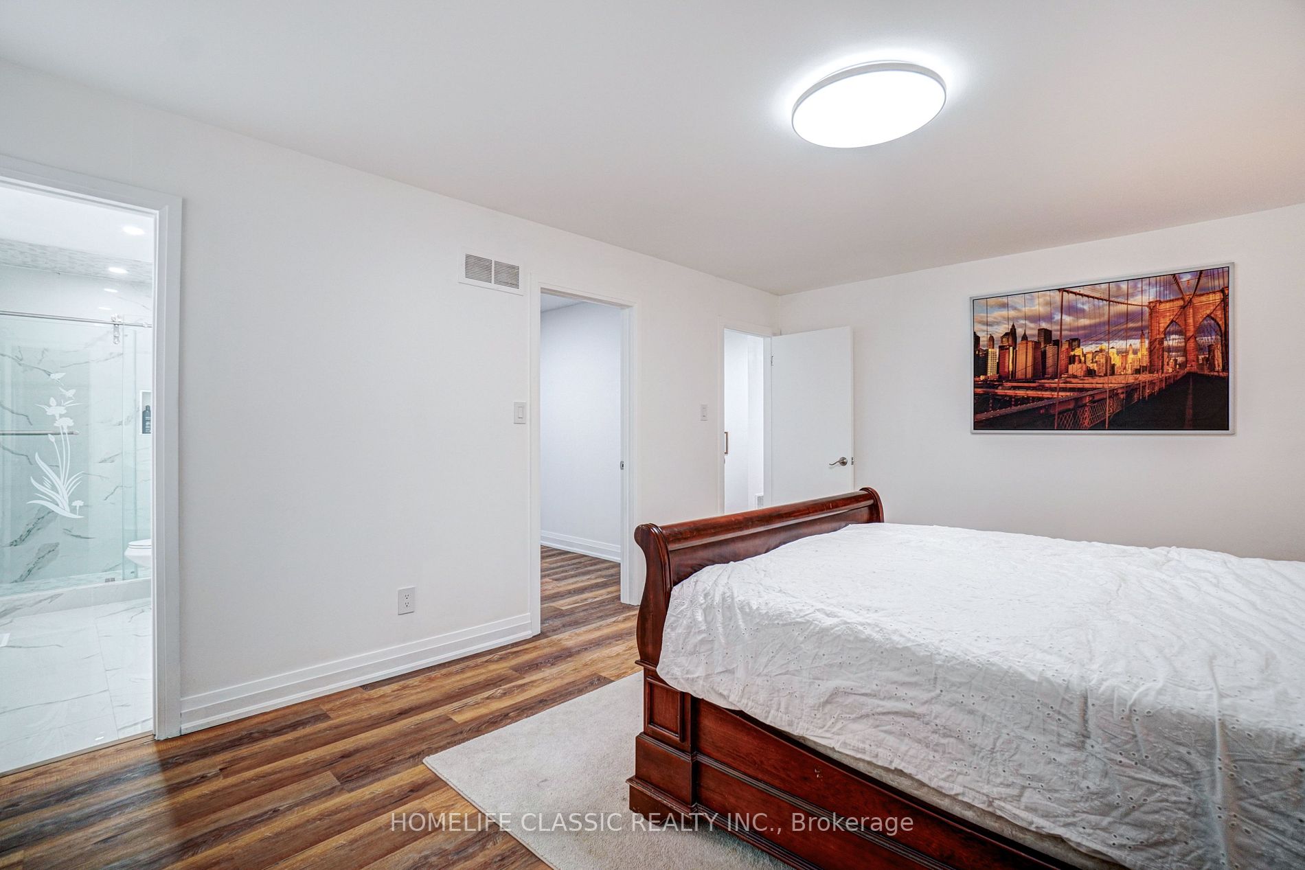 14 Mortimer Crt