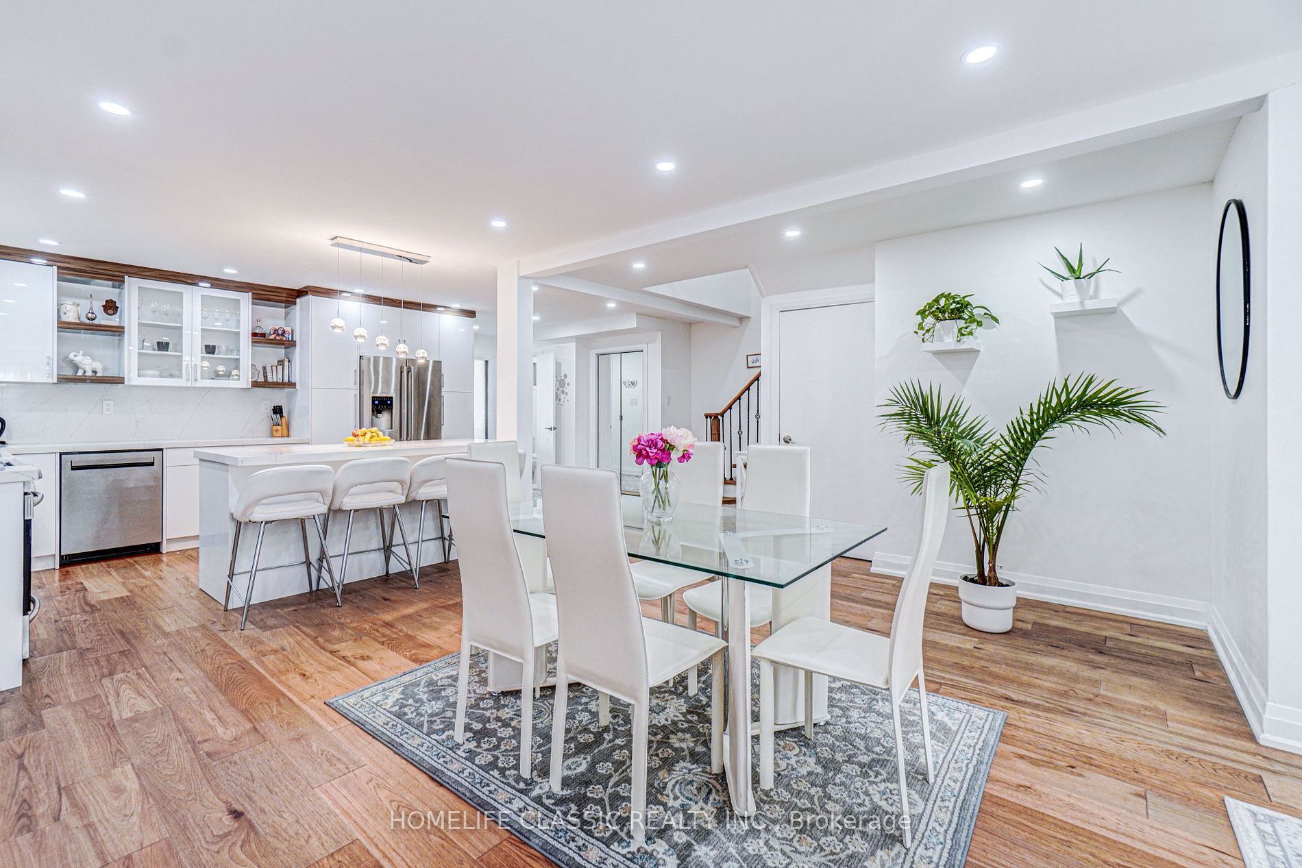14 Mortimer Crt