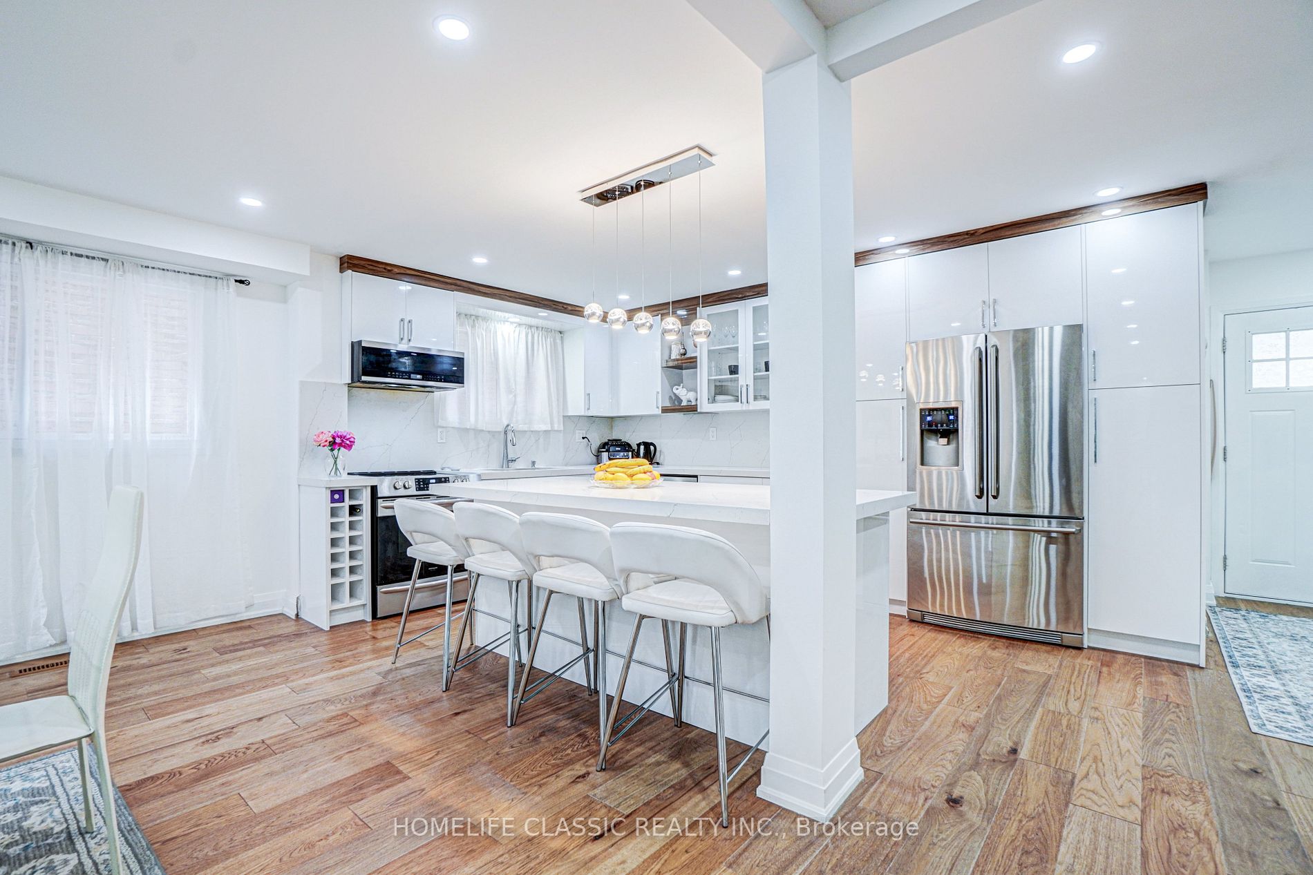 14 Mortimer Crt