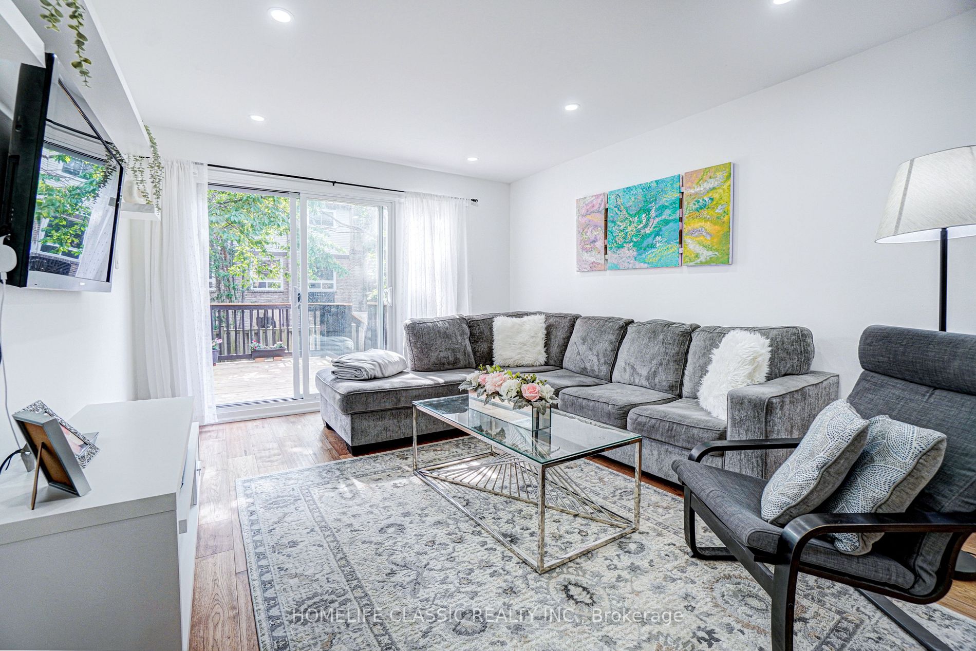 14 Mortimer Crt