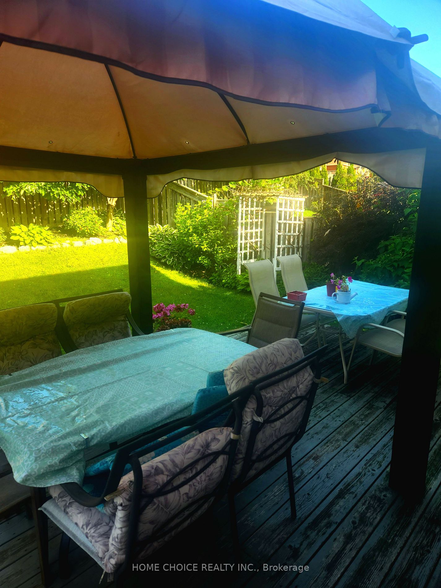52 Metcalfe Dr