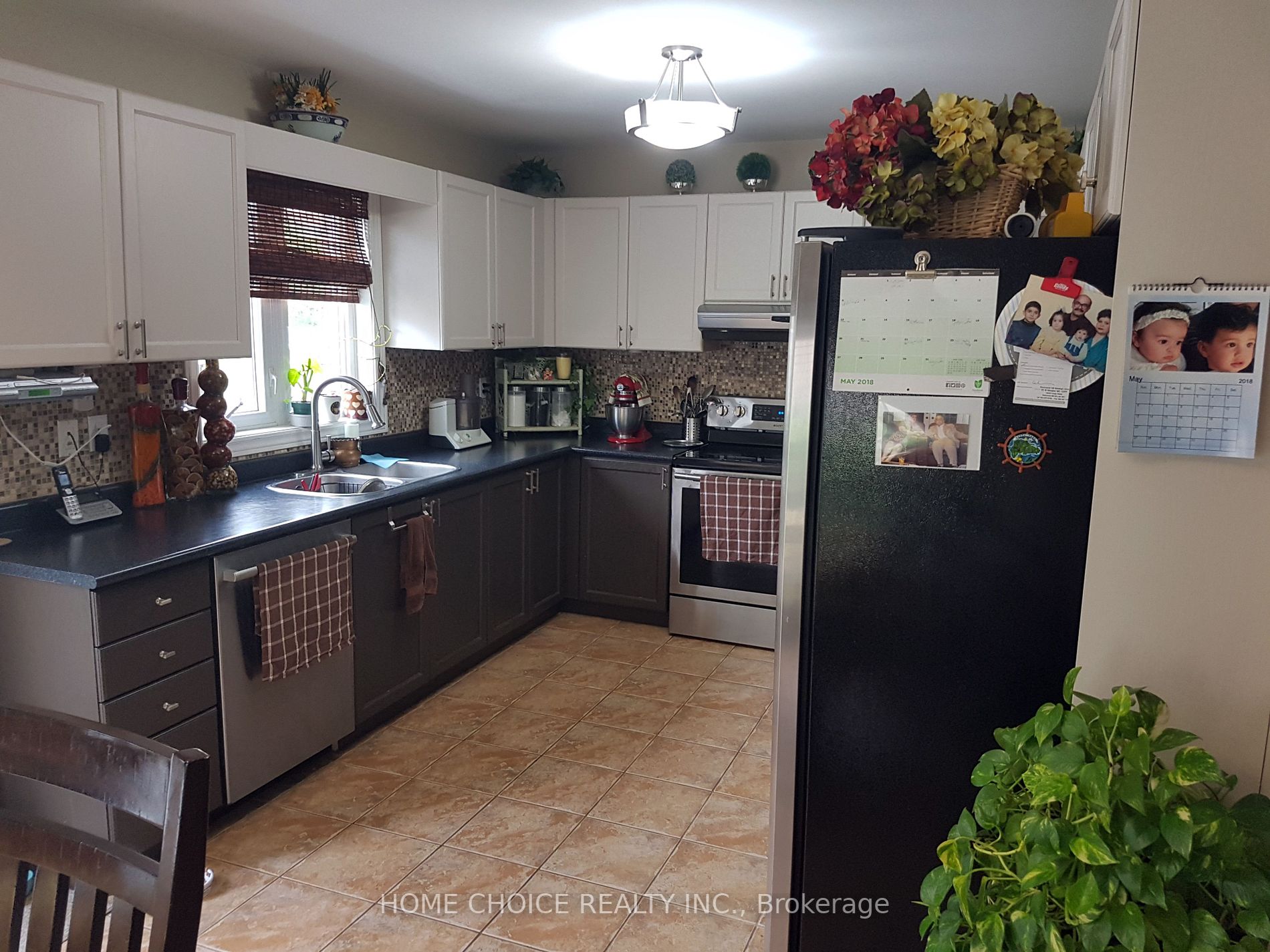 52 Metcalfe Dr