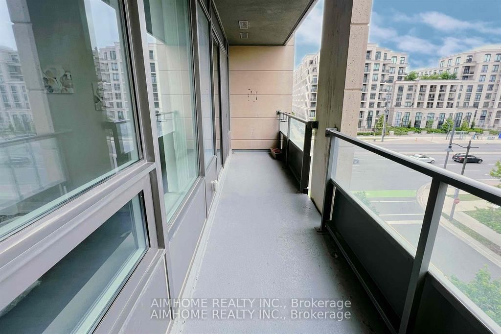 28 Uptown Dr, #523