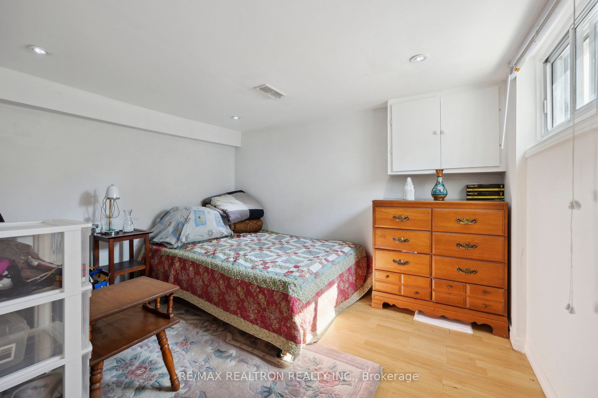 48 Glen Cameron Rd