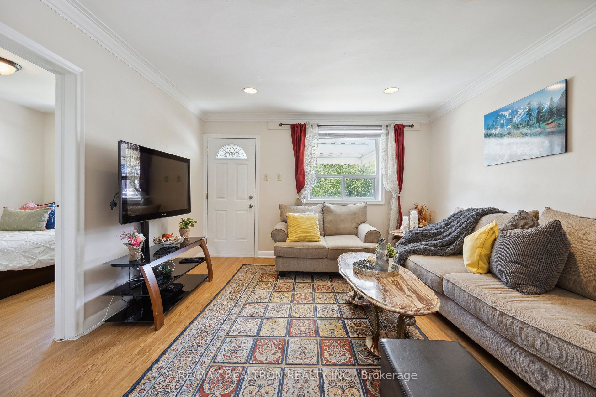 48 Glen Cameron Rd