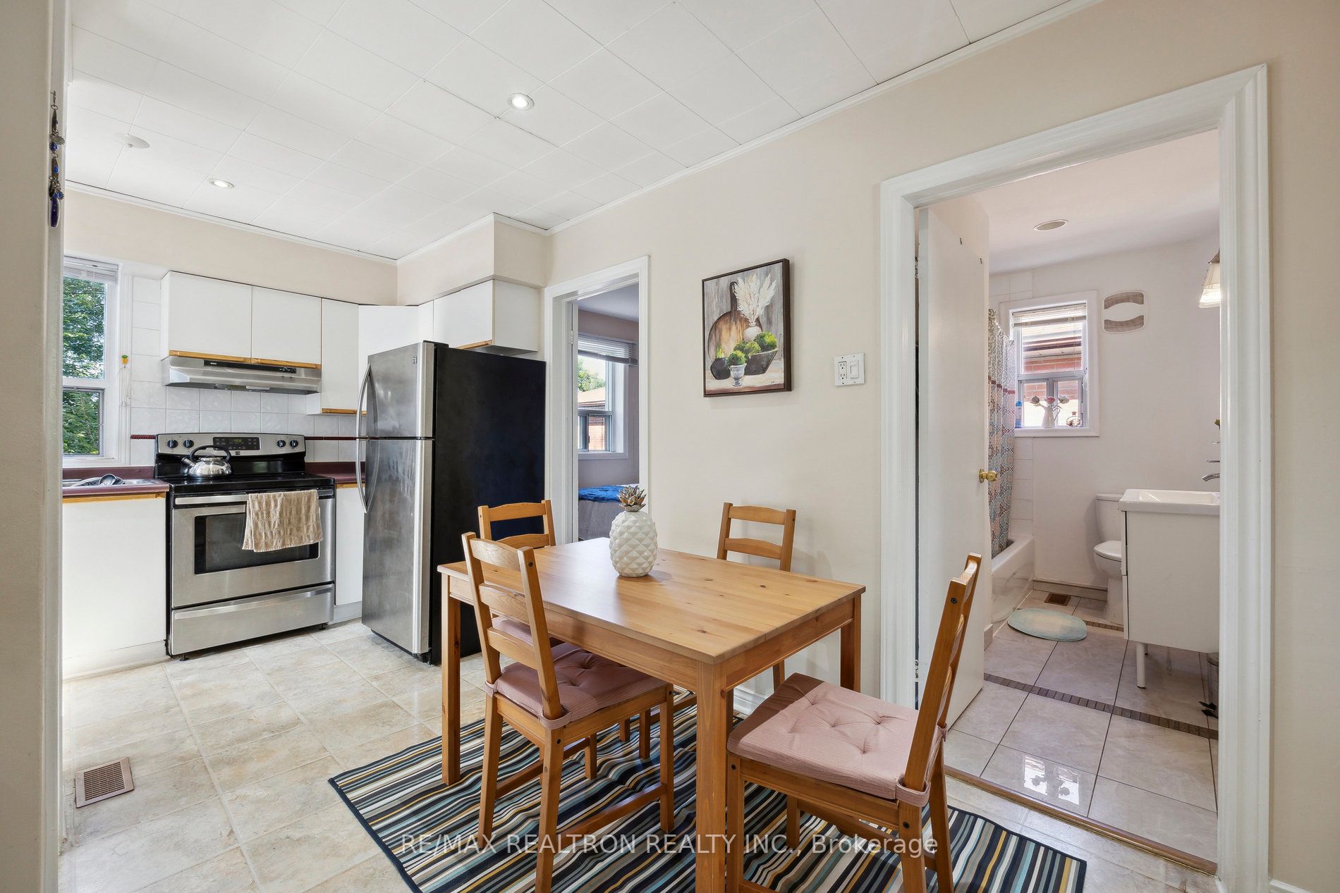 48 Glen Cameron Rd